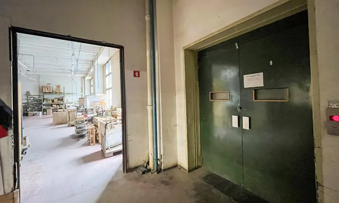 Недвижимость Коммерческое помещение Стегне: 21