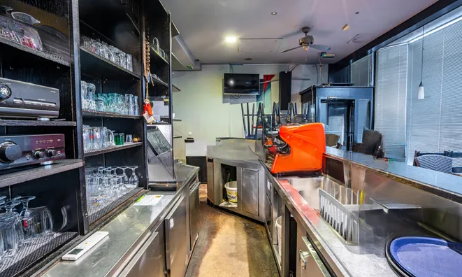 Недвижимость Коммерческий объект в Мосте: 3