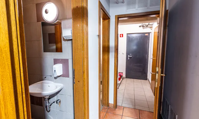 Недвижимость Коммерческий объект в Мосте: 8