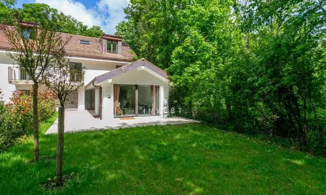 Недвижимость Apartment 4.5 rooms: 3