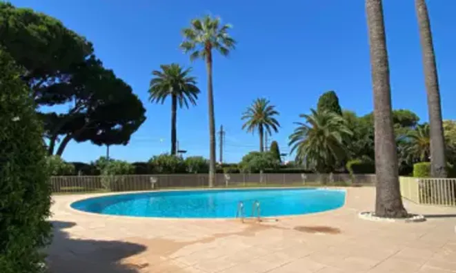 Недвижимость Villa Croix des Gardes: 2