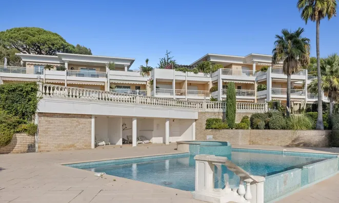 Недвижимость Villa Croix des Gardes: 3