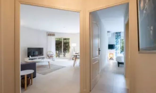 Недвижимость Property Type: Villa
Location: Malibu, California: 8