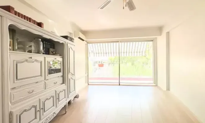 Недвижимость Villa Carnot: 1
