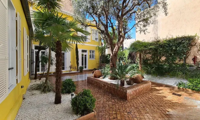 Недвижимость Villa Croix des Gardes: 10