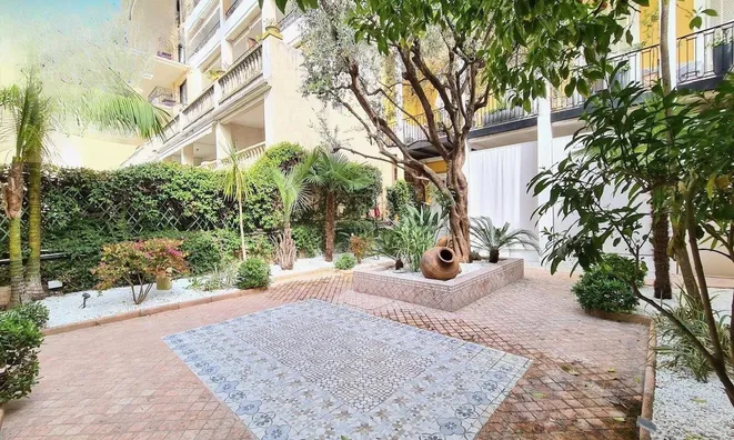 Недвижимость Villa Croix des Gardes: 12