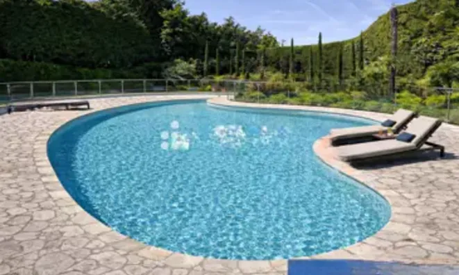 Недвижимость Villa Croix des Gardes: 3