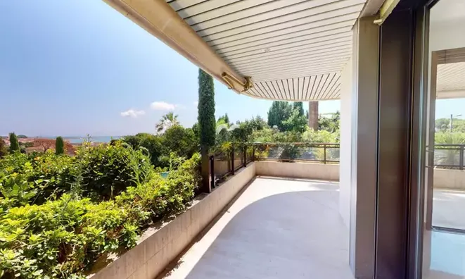 Недвижимость Villa Croix des Gardes: 4