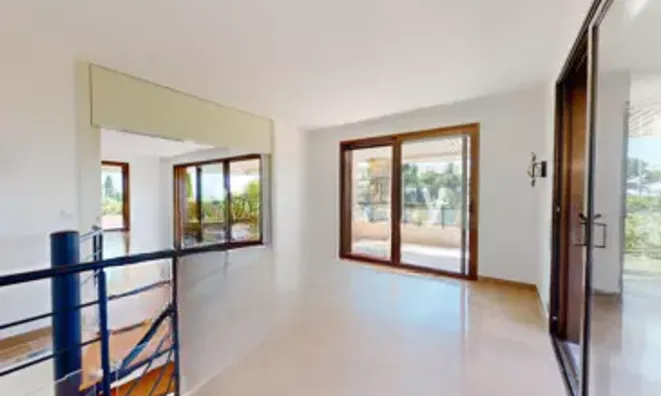 Недвижимость Villa Croix des Gardes: 8