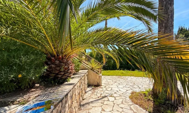 Недвижимость Villa Croix des Gardes: 3