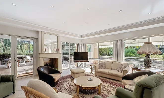 Недвижимость Villa Mandelieu: 5