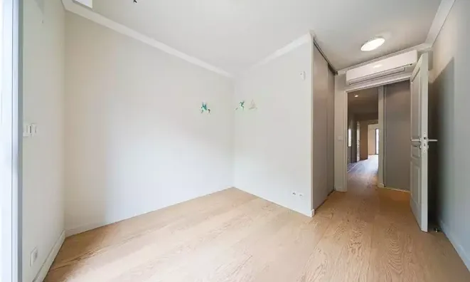 Недвижимость Villa République Cannes: 10