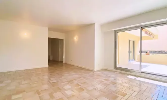 Недвижимость Villa Brusquet Vallauris: 1