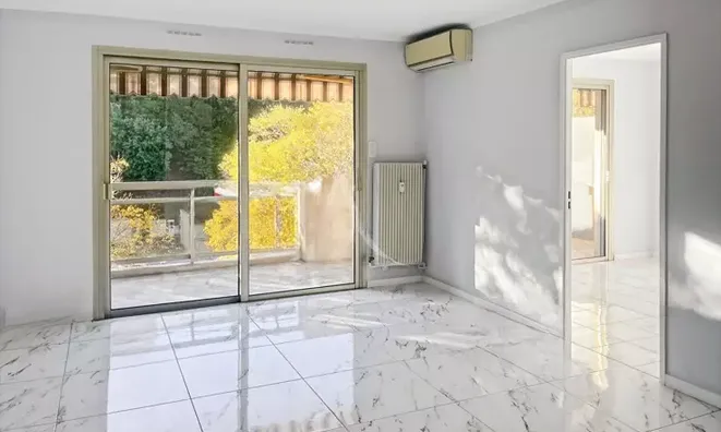 Недвижимость House Petit Juas: 1