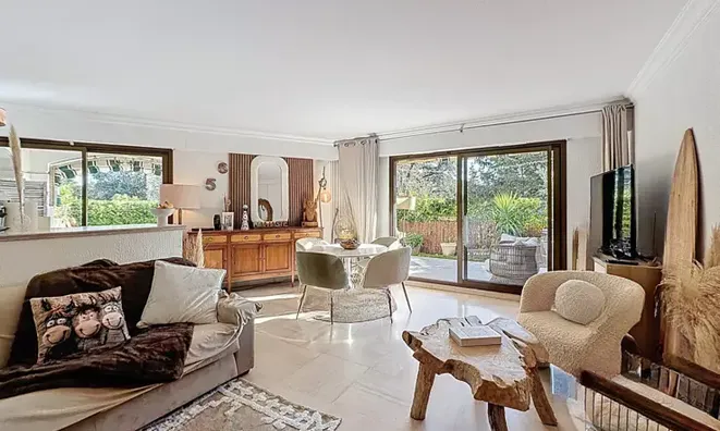 Недвижимость House Mandelieu-LA-Napoule: 1