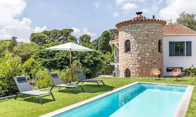 Недвижимость Property Cannes: 1