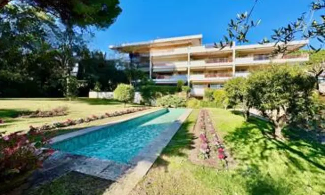 Недвижимость Villa Petit Juas: 2