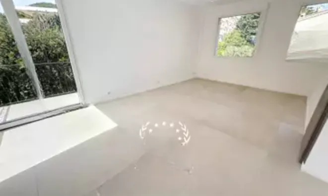 Недвижимость Villa Petit Juas: 9