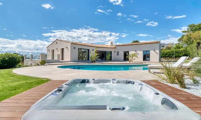 Недвижимость Villa Petit Juas: 2