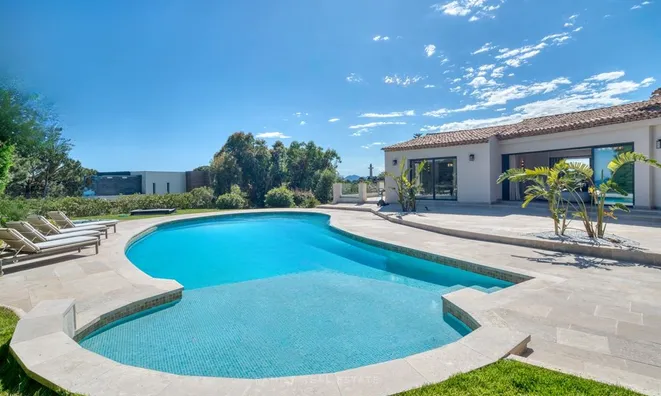 Недвижимость Villa Petit Juas: 10