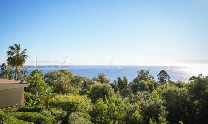 Недвижимость Villa Croix des Gardes: 2