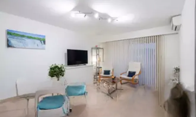 Недвижимость Villa Petit Juas: 2