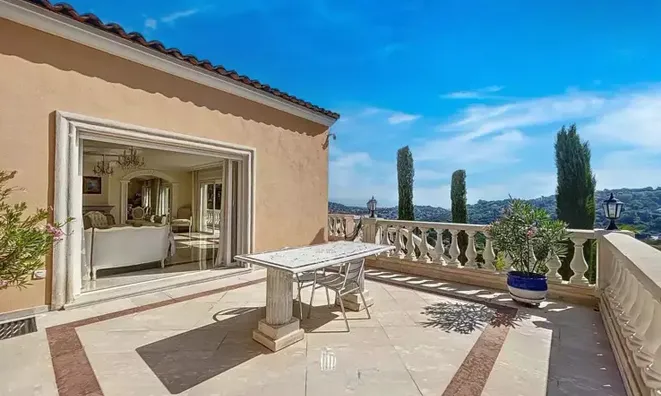 Недвижимость Villa La Bocca: 4