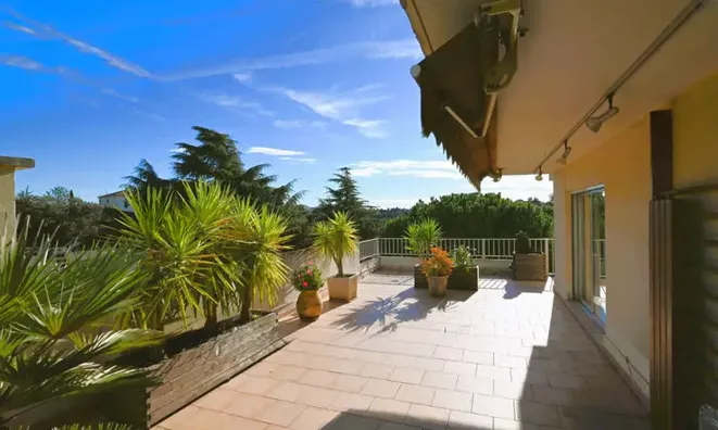 Недвижимость Villa Croix des Gardes: 4