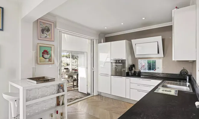 Недвижимость Estate Petit Juas: 7