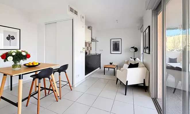 Недвижимость Estate Cannes La Bocca: 1