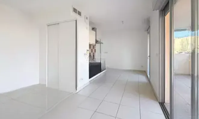 Недвижимость Estate Cannes La Bocca: 2