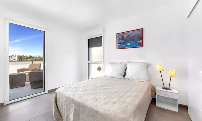 Недвижимость House Cannes Croix des Gardes: 10