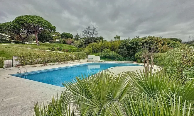 Недвижимость Villa Croix des Gardes: 13