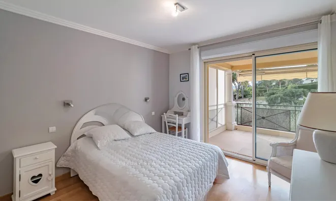 Недвижимость Villa Croix des Gardes: 3