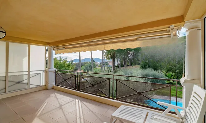 Недвижимость Villa Croix des Gardes: 8