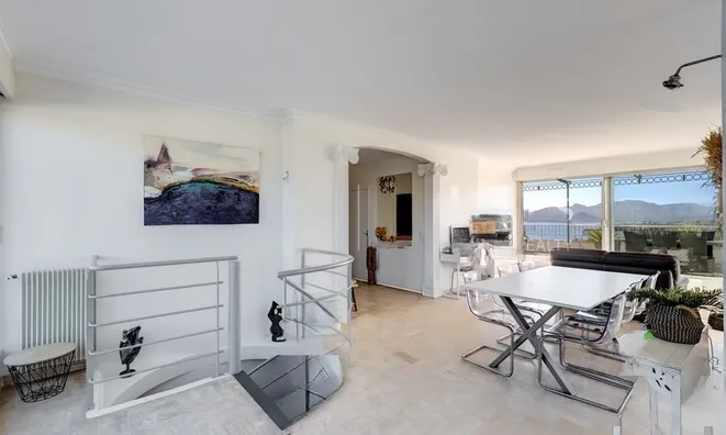 Недвижимость Villa Croix des Gardes: 4