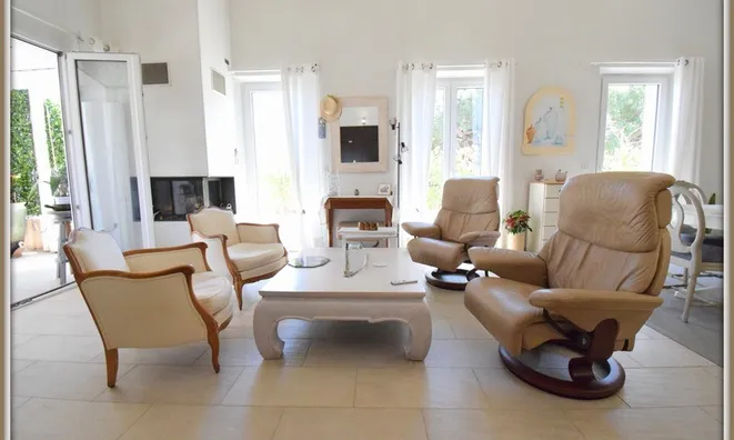 Недвижимость Villa Croix des Gardes: 4