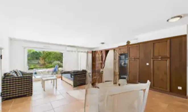 Недвижимость Villa Petit Juas: 2