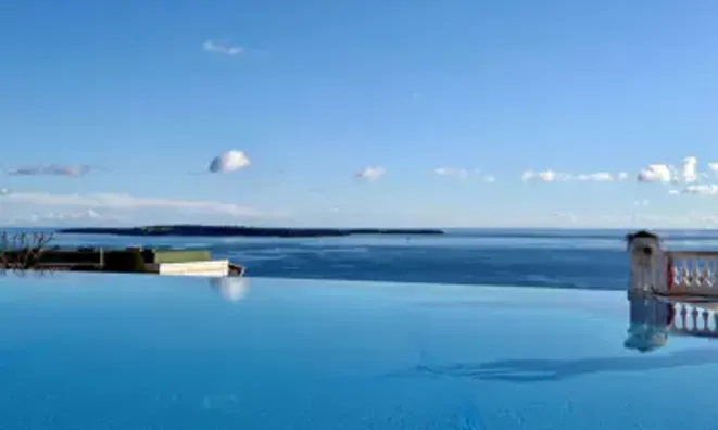 Недвижимость Villa Croix des Gardes: 2