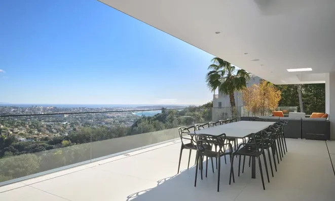 Недвижимость Villa Croix des Gardes: 4