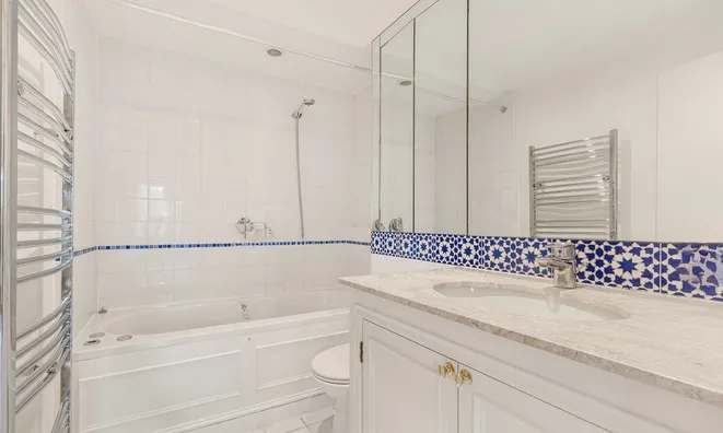 Недвижимость Bourne Street: 3