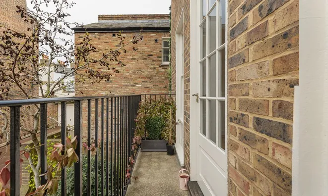 Недвижимость Bourne Street: 20