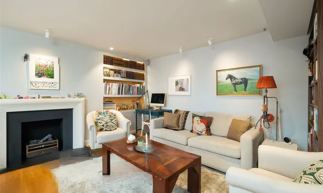 Недвижимость Crown Lodge, 12 Elystan Street, Chelsea: 1
