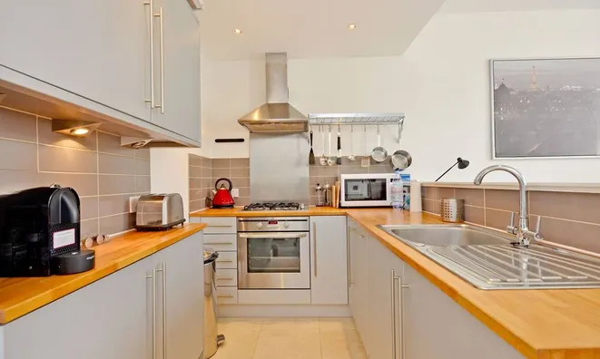 Недвижимость Finborough Road, Chelsea: 1