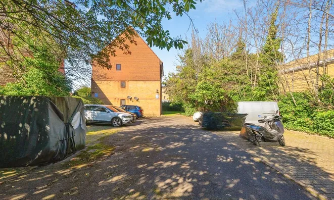 Недвижимость Coopers Close: 7