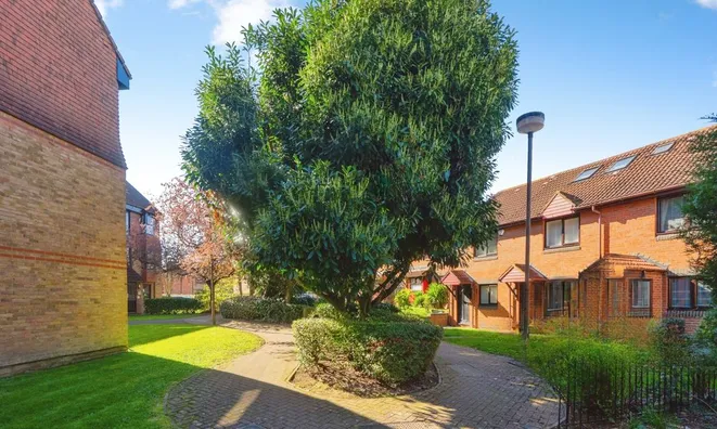 Недвижимость Coopers Close: 9