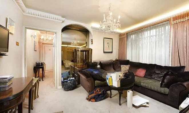 Недвижимость Riverside Drive: 12