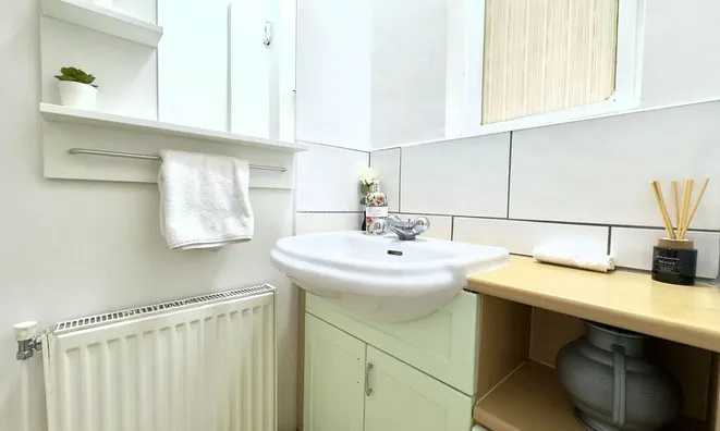 Недвижимость Hallfield Estate: 4