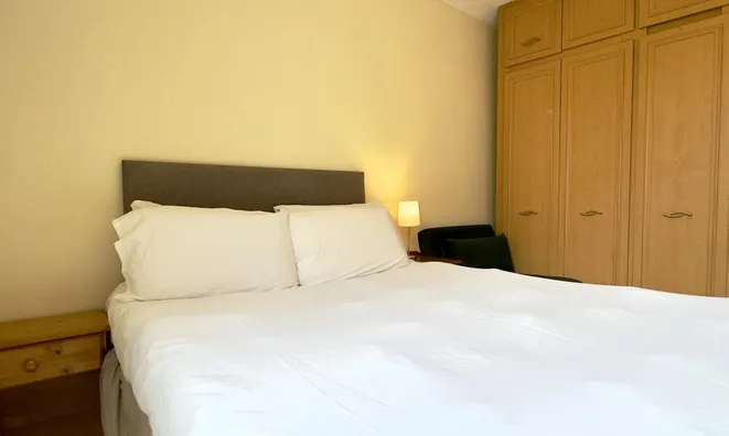 Недвижимость Hallfield Estate: 9