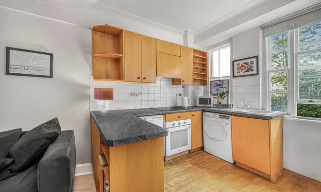 Недвижимость Eton Hall, Eton College Road: 4